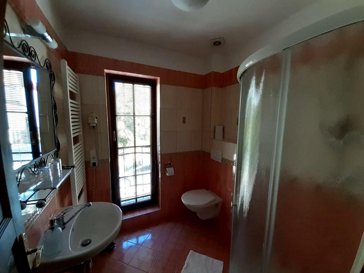 Penzion V Podzamci Litomysl Luaran gambar